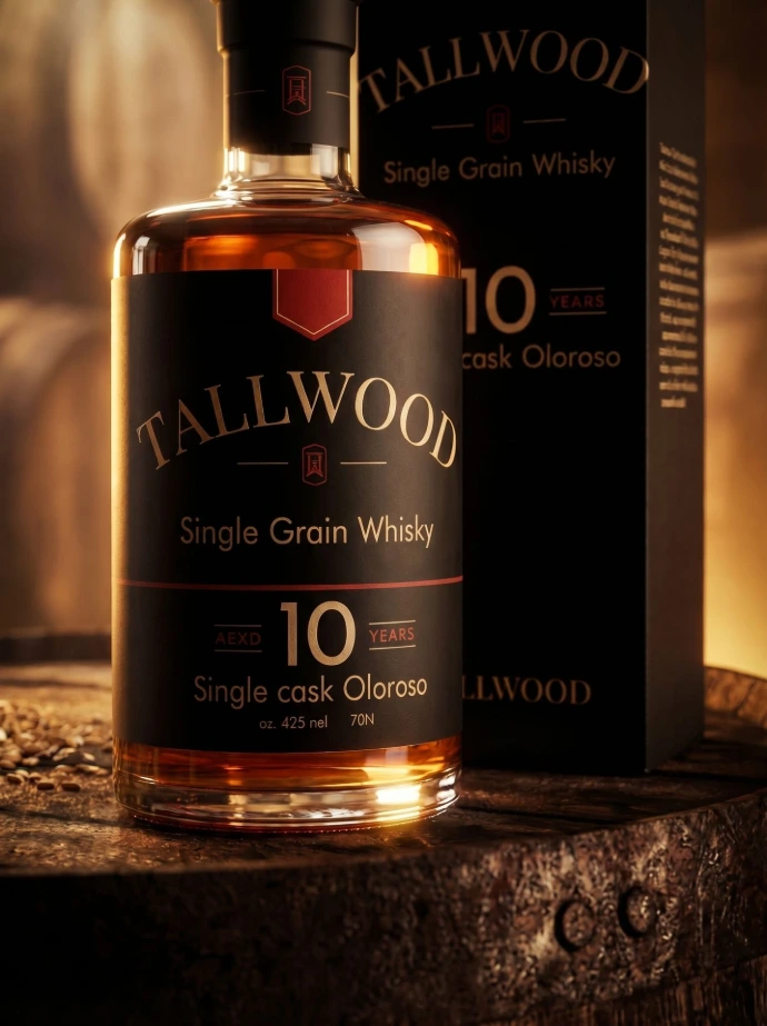 Etiqueta Tallwood Whisky 10 Años diseñada por NewSpirits