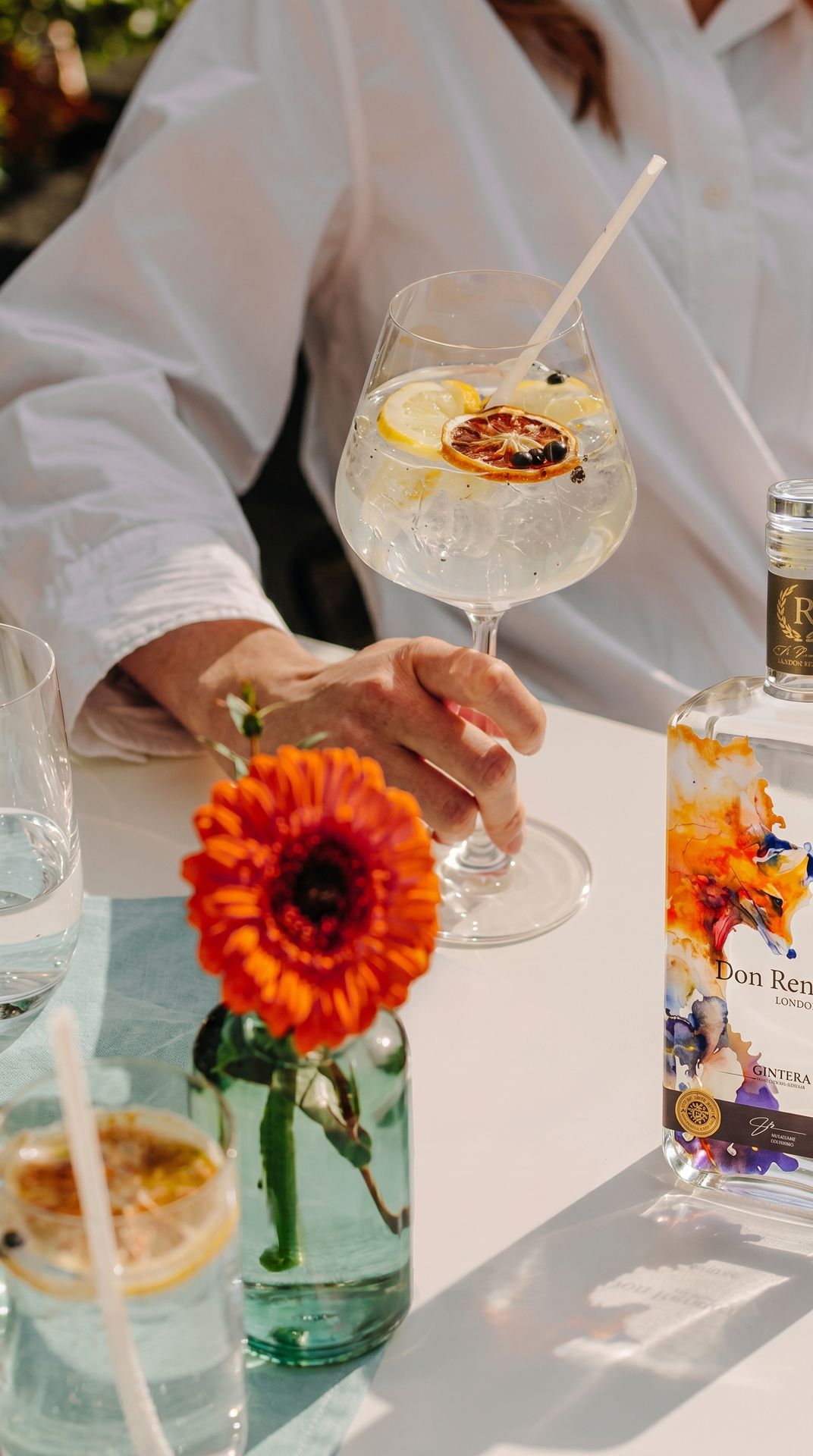 White label service for personalized gin with Newspirits.