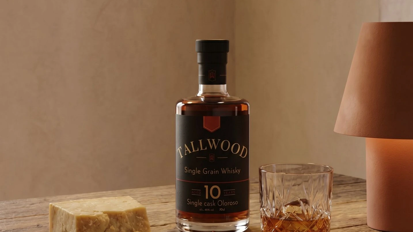 Single Grain whisky met Oloroso-vatrijping door Brouwhoeve